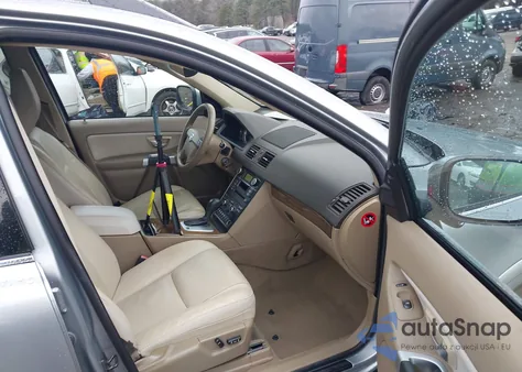 2011 Volvo Xc90 3.2 z USA, uszkodzony, nr VIN YV4952CY3B1575161